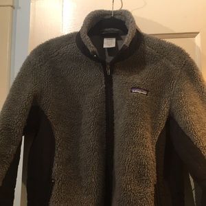 Patagonia women’s gray synchilla full zip jacket l